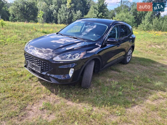 Чорний Форд Ескейп, об'ємом двигуна 1.5 л та пробігом 58 тис. км за 13800 $, фото 1 на Automoto.ua