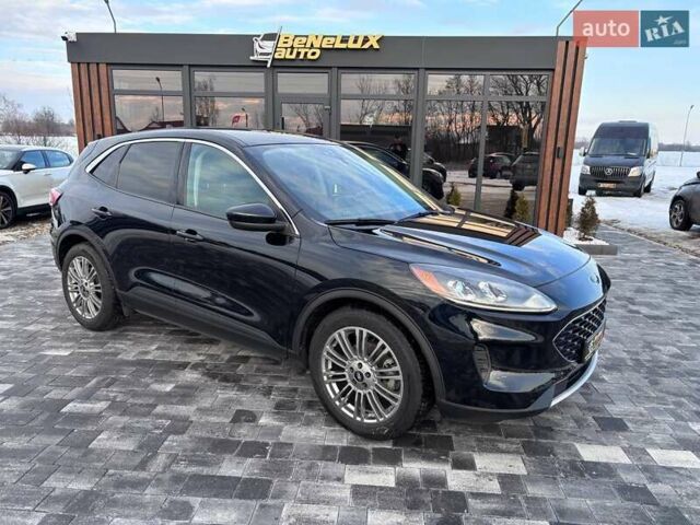 Черный Форд Эскейп, объемом двигателя 1.5 л и пробегом 54 тыс. км за 16999 $, фото 1 на Automoto.ua