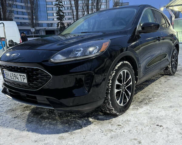 Чорний Форд Ескейп, об'ємом двигуна 1.5 л та пробігом 64 тис. км за 13800 $, фото 1 на Automoto.ua