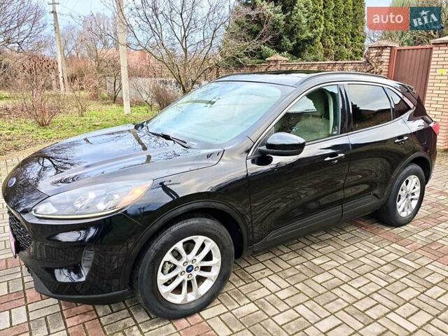 Черный Форд Эскейп, объемом двигателя 1.5 л и пробегом 114 тыс. км за 16000 $, фото 1 на Automoto.ua