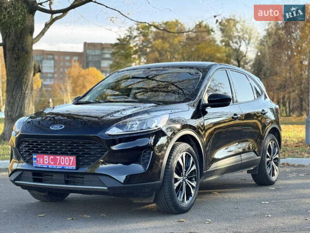 Черный Форд Эскейп, объемом двигателя 1.5 л и пробегом 68 тыс. км за 16500 $, фото 1 на Automoto.ua
