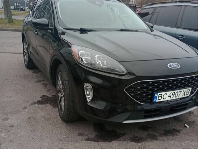 Чорний Форд Ескейп, об'ємом двигуна 2 л та пробігом 134 тис. км за 17999 $, фото 1 на Automoto.ua