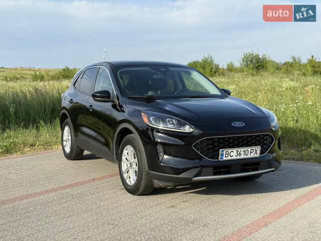 Черный Форд Эскейп, объемом двигателя 1.5 л и пробегом 42 тыс. км за 16500 $, фото 1 на Automoto.ua