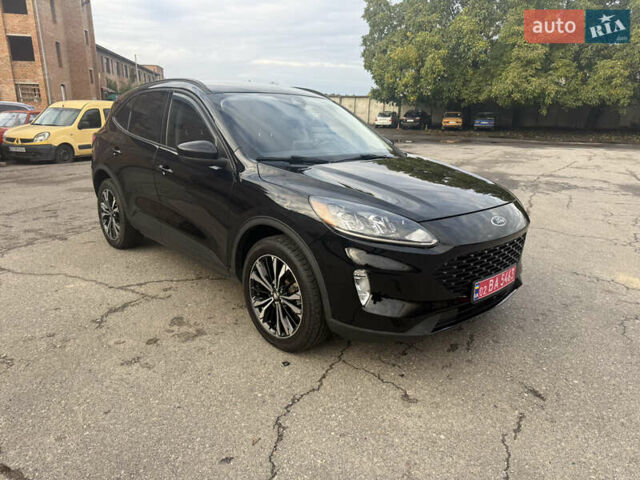 Форд Эскейп 2022 в Умани на Automoto.ua Черный Форд Эскейп, объемом двигателя 2 л и пробегом 23 тыс. км за 18700 $, фото 1 на Automoto.ua
