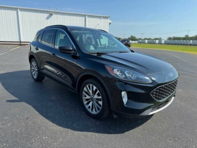 Черный Форд Эскейп, объемом двигателя 2 л и пробегом 26 тыс. км за 6000 $, фото 1 на Automoto.ua