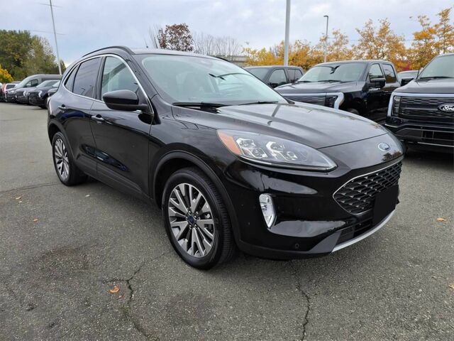 Черный Форд Эскейп, объемом двигателя 2 л и пробегом 17 тыс. км за 11900 $, фото 1 на Automoto.ua