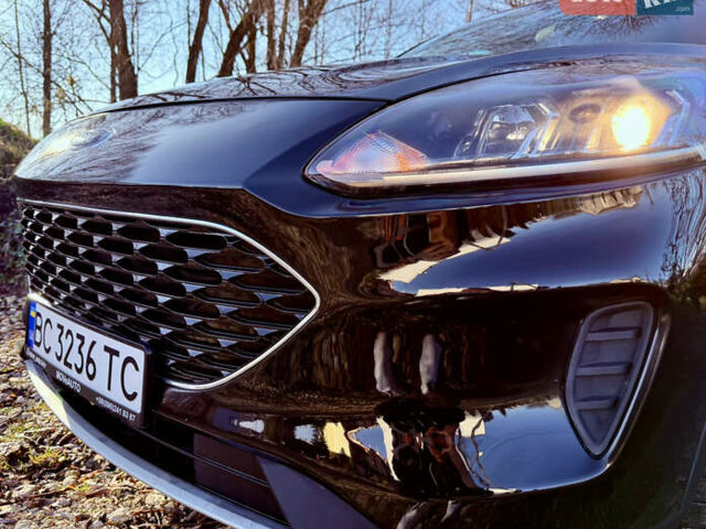 Чорний Форд Ескейп, об'ємом двигуна 1.5 л та пробігом 50 тис. км за 16500 $, фото 1 на Automoto.ua