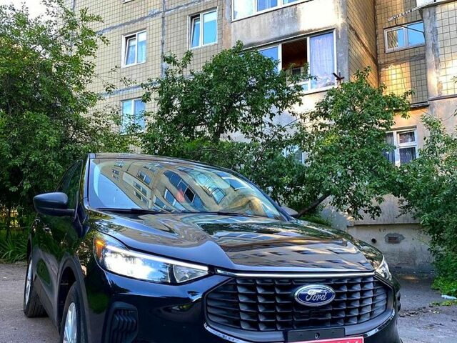 Черный Форд Эскейп, объемом двигателя 1.5 л и пробегом 40 тыс. км за 19900 $, фото 1 на Automoto.ua