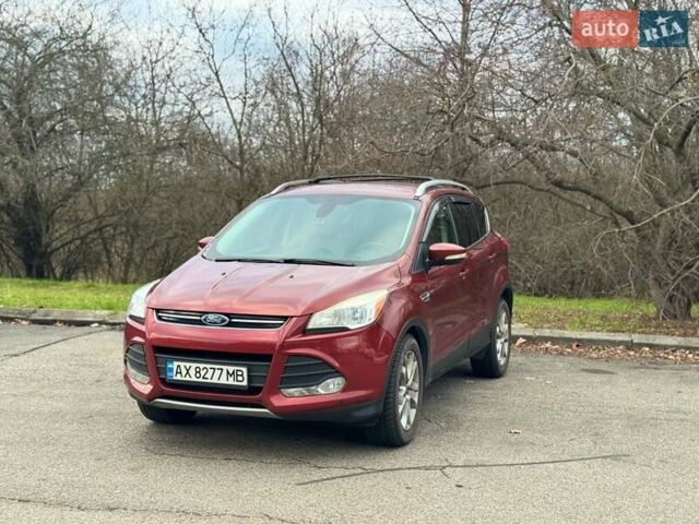 Червоний Форд Ескейп, об'ємом двигуна 2 л та пробігом 240 тис. км за 10500 $, фото 1 на Automoto.ua
