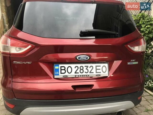 Червоний Форд Ескейп, об'ємом двигуна 1.6 л та пробігом 284 тис. км за 10500 $, фото 1 на Automoto.ua