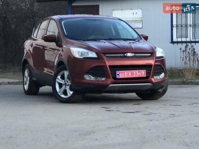 Красный Форд Эскейп, объемом двигателя 1.6 л и пробегом 279 тыс. км за 8399 $, фото 1 на Automoto.ua