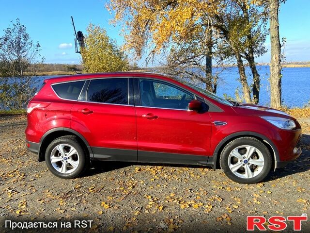 Червоний Форд Ескейп, об'ємом двигуна 2.5 л та пробігом 0 тис. км за 12700 $, фото 1 на Automoto.ua
