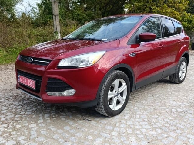 Червоний Форд Ескейп, об'ємом двигуна 2 л та пробігом 182 тис. км за 9700 $, фото 1 на Automoto.ua