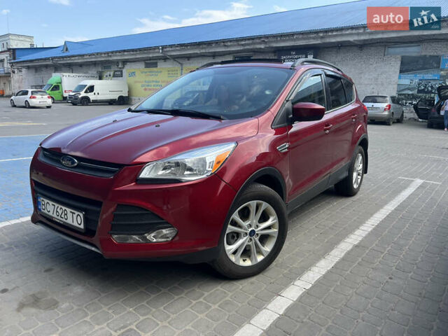Красный Форд Эскейп, объемом двигателя 2 л и пробегом 146 тыс. км за 12000 $, фото 1 на Automoto.ua