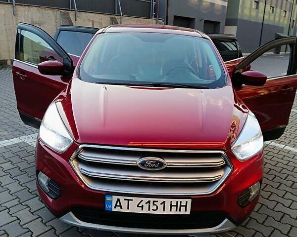 Форд Эскейп 2016 в Ивано-Франковске на Automoto.ua Красный Форд Эскейп, объемом двигателя 2 л и пробегом 173 тыс. км за 14400 $, фото 1 на Automoto.ua