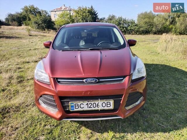 Красный Форд Эскейп, объемом двигателя 2.49 л и пробегом 130 тыс. км за 11600 $, фото 1 на Automoto.ua