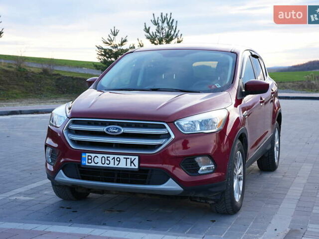 Красный Форд Эскейп, объемом двигателя 1.5 л и пробегом 112 тыс. км за 12200 $, фото 1 на Automoto.ua