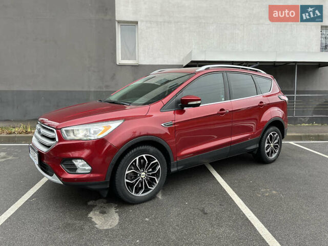 Красный Форд Эскейп, объемом двигателя 2 л и пробегом 78 тыс. км за 15900 $, фото 1 на Automoto.ua