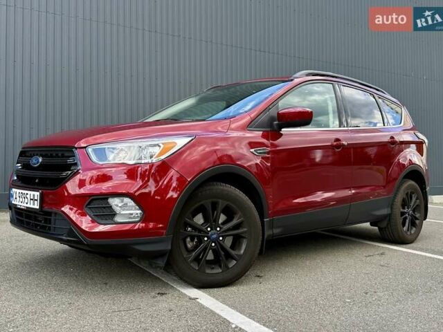 Червоний Форд Ескейп, об'ємом двигуна 2 л та пробігом 121 тис. км за 14400 $, фото 1 на Automoto.ua