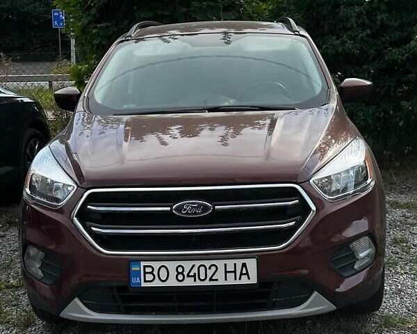Червоний Форд Ескейп, об'ємом двигуна 1.5 л та пробігом 92 тис. км за 12600 $, фото 1 на Automoto.ua