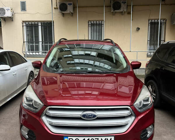 Красный Форд Эскейп, объемом двигателя 1.5 л и пробегом 72 тыс. км за 14600 $, фото 1 на Automoto.ua