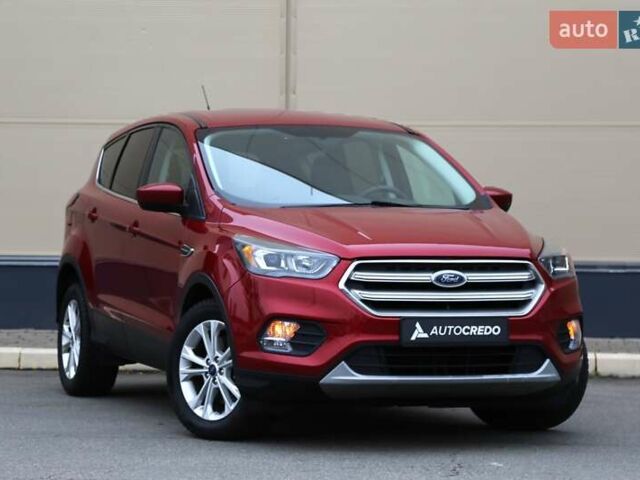 Червоний Форд Ескейп, об'ємом двигуна 1.5 л та пробігом 85 тис. км за 13500 $, фото 1 на Automoto.ua