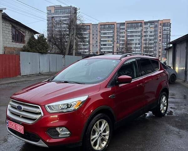 Красный Форд Эскейп, объемом двигателя 1.5 л и пробегом 175 тыс. км за 11999 $, фото 1 на Automoto.ua