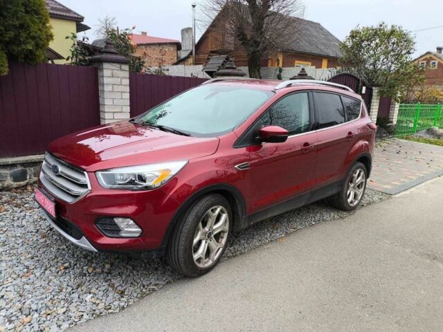 Червоний Форд Ескейп, об'ємом двигуна 2 л та пробігом 76 тис. км за 12500 $, фото 1 на Automoto.ua