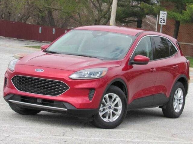 Красный Форд Эскейп, объемом двигателя 1.5 л и пробегом 35 тыс. км за 3400 $, фото 1 на Automoto.ua