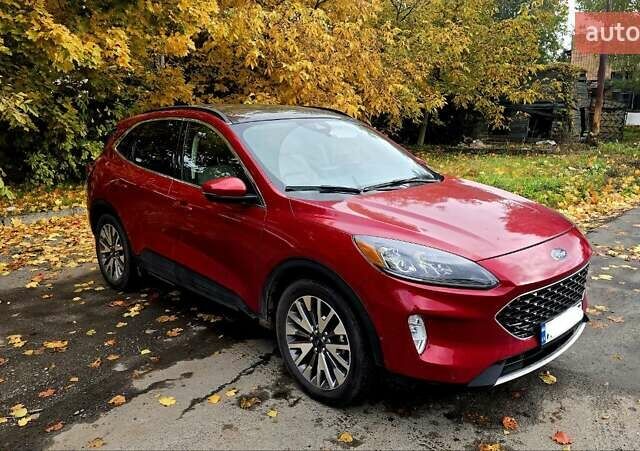 Форд Эскейп 2020 в Луцке на Automoto.ua Красный Форд Эскейп, объемом двигателя 2 л и пробегом 71 тыс. км за 22500 $, фото 1 на Automoto.ua