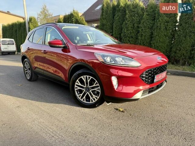 Червоний Форд Ескейп, об'ємом двигуна 2 л та пробігом 153 тис. км за 17500 $, фото 1 на Automoto.ua
