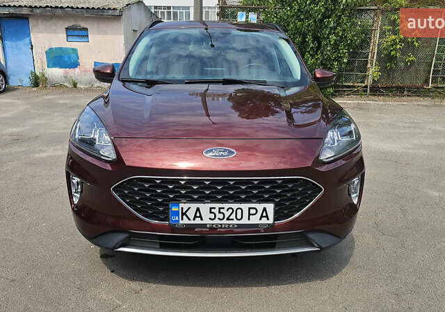 Красный Форд Эскейп, объемом двигателя 1.5 л и пробегом 13 тыс. км за 25000 $, фото 1 на Automoto.ua
