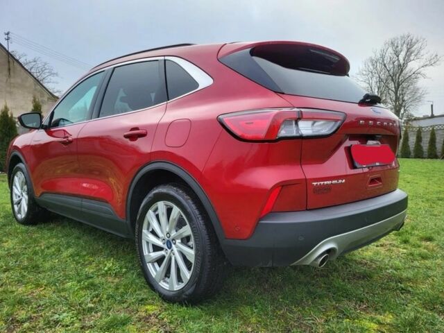 Красный Форд Эскейп, объемом двигателя 2 л и пробегом 58 тыс. км за 11600 $, фото 1 на Automoto.ua