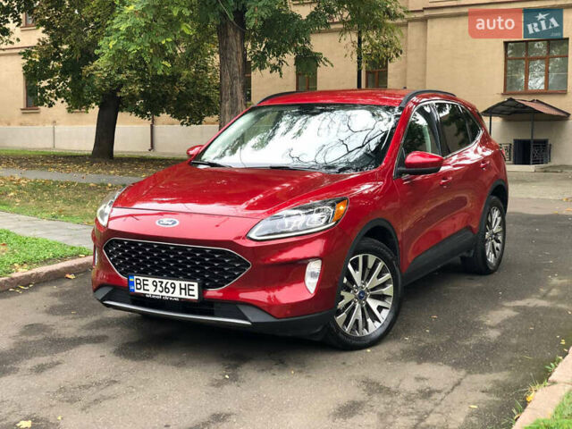 Червоний Форд Ескейп, об'ємом двигуна 2 л та пробігом 38 тис. км за 21490 $, фото 1 на Automoto.ua