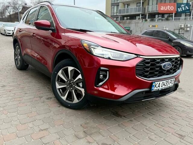 Красный Форд Эскейп, объемом двигателя 2 л и пробегом 45 тыс. км за 24000 $, фото 1 на Automoto.ua