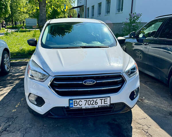 Форд Эскейп, объемом двигателя 2.5 л и пробегом 198 тыс. км за 13950 $, фото 1 на Automoto.ua