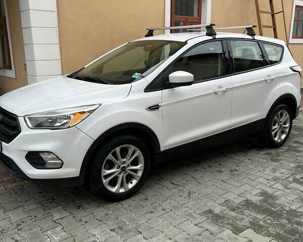 Форд Эскейп, объемом двигателя 2.49 л и пробегом 99 тыс. км за 15000 $, фото 1 на Automoto.ua