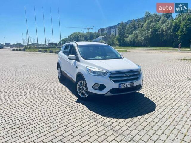 Форд Эскейп, объемом двигателя 1.5 л и пробегом 181 тыс. км за 13500 $, фото 1 на Automoto.ua