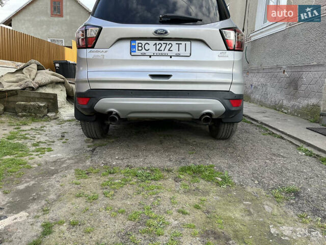 Форд Ескейп, об'ємом двигуна 2 л та пробігом 245 тис. км за 15200 $, фото 1 на Automoto.ua