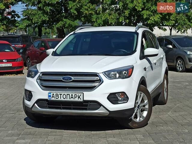 Форд Эскейп, объемом двигателя 1.5 л и пробегом 136 тыс. км за 13300 $, фото 1 на Automoto.ua