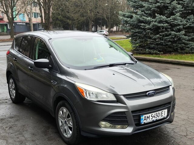 Сірий Форд Ескейп, об'ємом двигуна 2.5 л та пробігом 246 тис. км за 10600 $, фото 1 на Automoto.ua