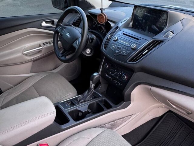 Сірий Форд Ескейп, об'ємом двигуна 1.5 л та пробігом 0 тис. км за 1099 $, фото 1 на Automoto.ua