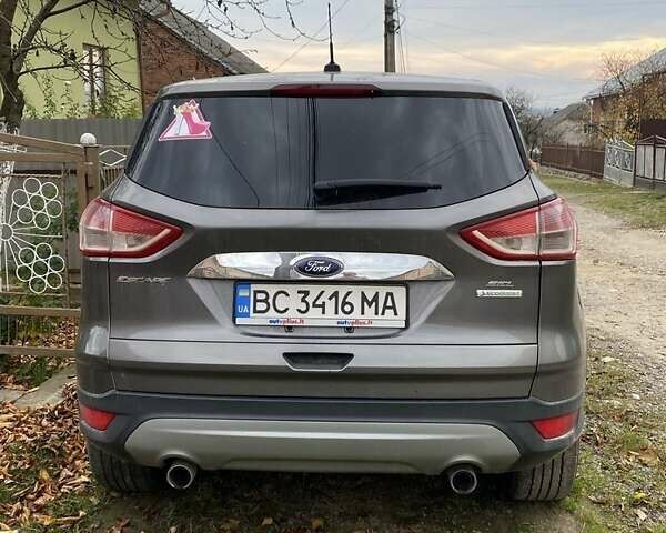 Серый Форд Эскейп, объемом двигателя 2 л и пробегом 240 тыс. км за 11000 $, фото 1 на Automoto.ua
