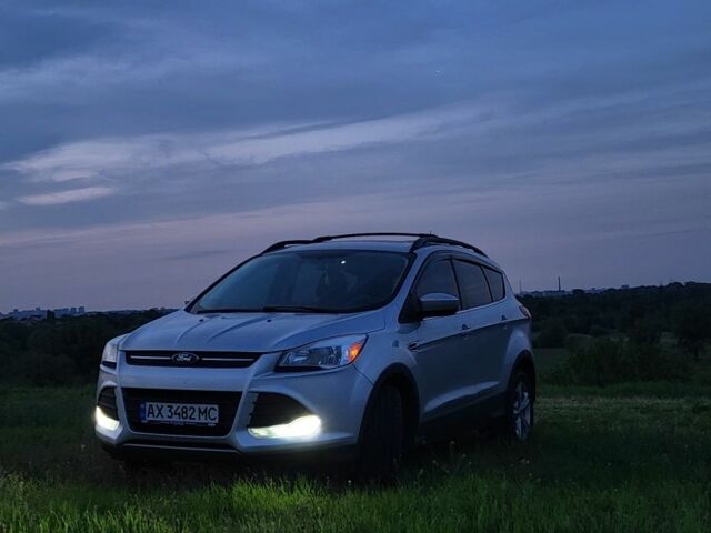 Сірий Форд Ескейп, об'ємом двигуна 1.6 л та пробігом 185 тис. км за 9000 $, фото 1 на Automoto.ua