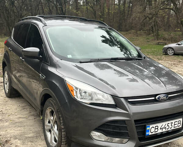 Серый Форд Эскейп, объемом двигателя 2 л и пробегом 217 тыс. км за 10800 $, фото 1 на Automoto.ua