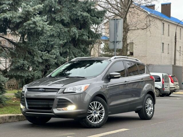 Серый Форд Эскейп, объемом двигателя 2 л и пробегом 215 тыс. км за 12000 $, фото 1 на Automoto.ua