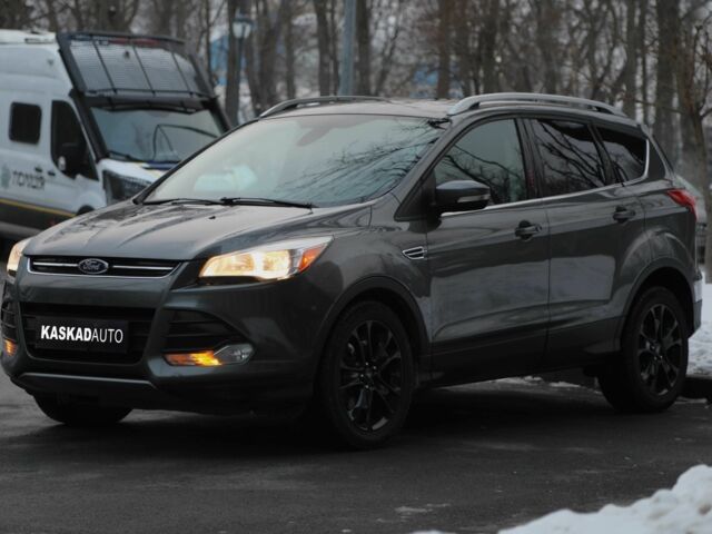 Серый Форд Эскейп, объемом двигателя 2 л и пробегом 118 тыс. км за 14300 $, фото 1 на Automoto.ua