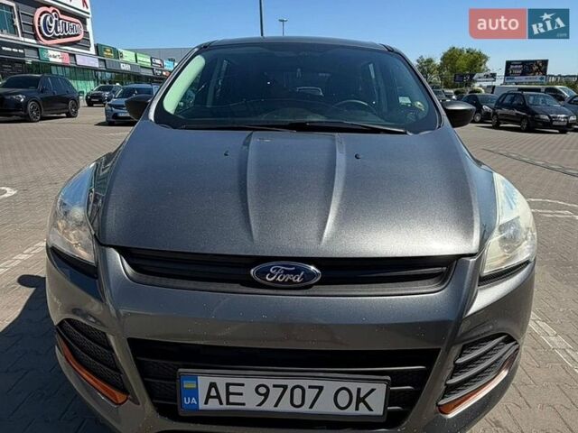 Серый Форд Эскейп, объемом двигателя 2.5 л и пробегом 150 тыс. км за 13200 $, фото 1 на Automoto.ua