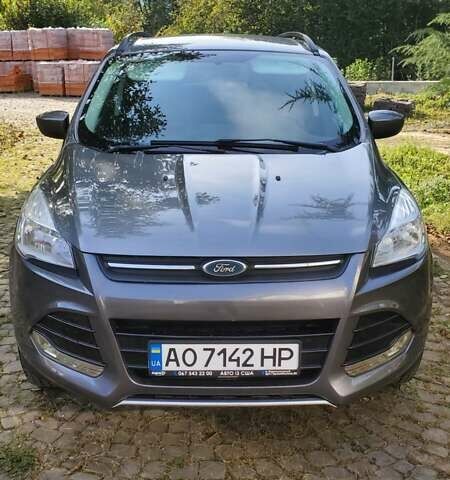 Серый Форд Эскейп, объемом двигателя 1.6 л и пробегом 235 тыс. км за 12300 $, фото 1 на Automoto.ua