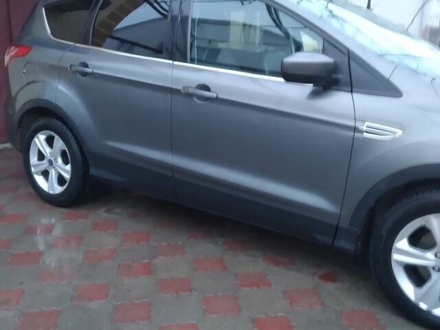 Серый Форд Эскейп, объемом двигателя 1.6 л и пробегом 225 тыс. км за 9200 $, фото 1 на Automoto.ua